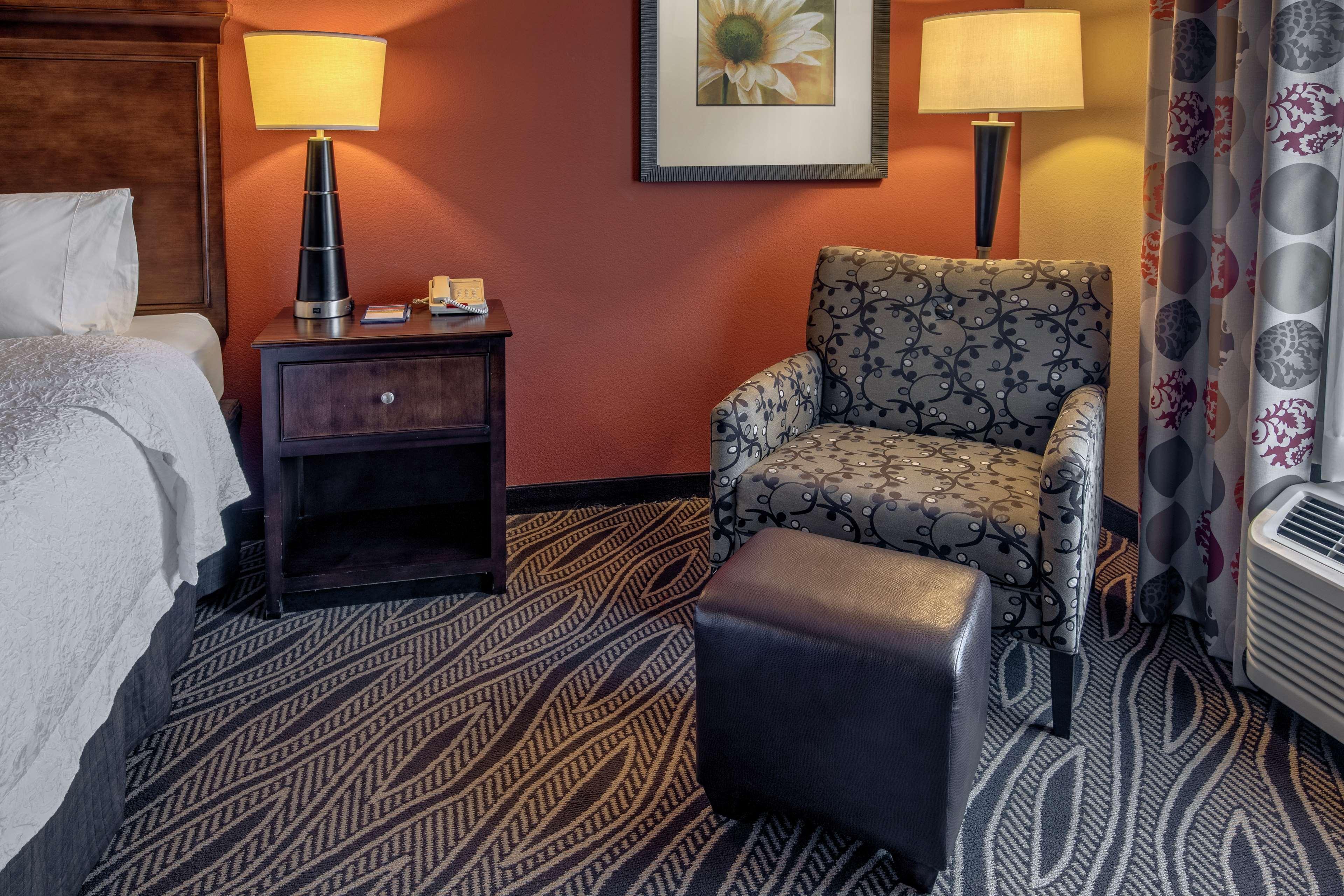 Hampton Inn Blytheville Bagian luar foto