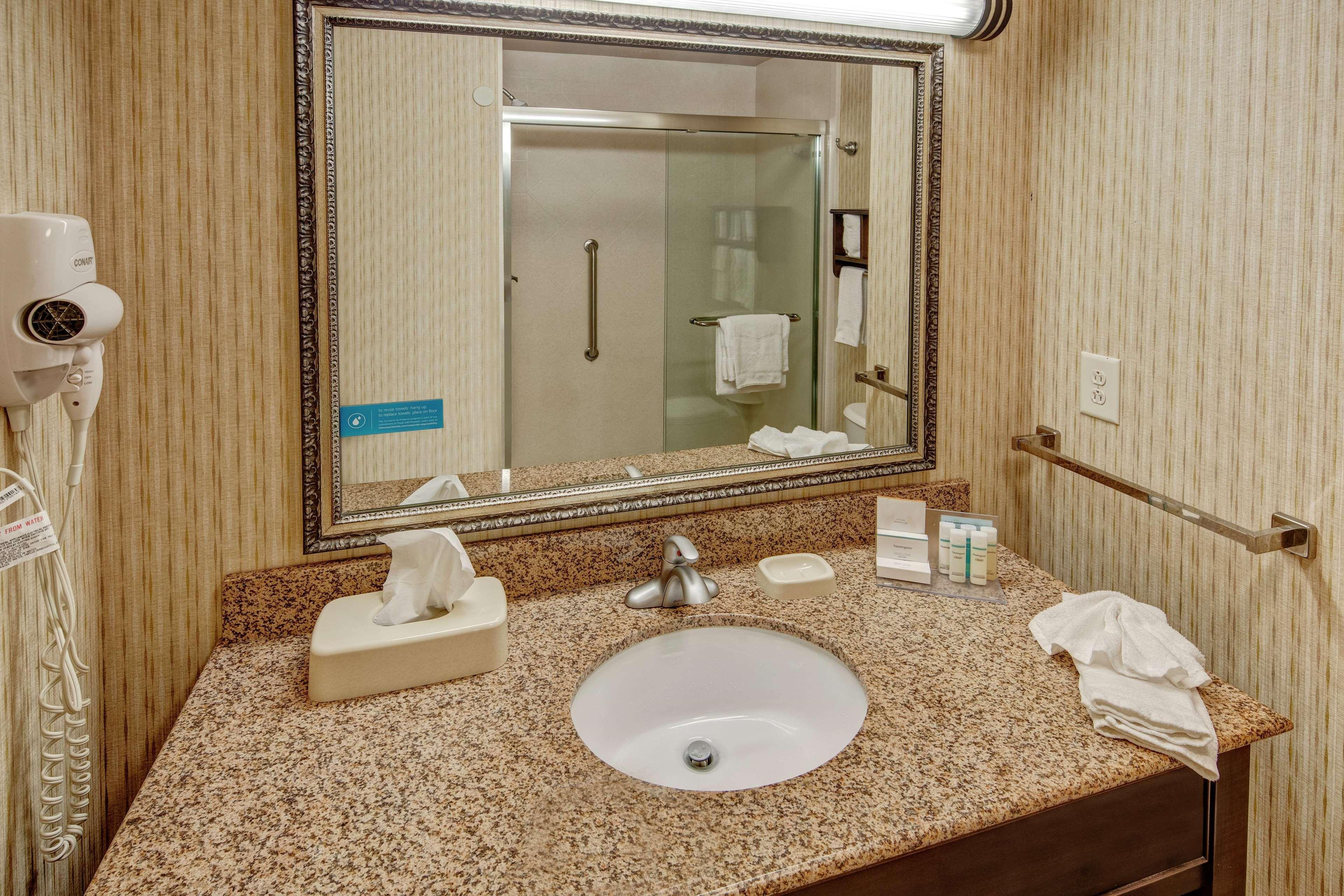 Hampton Inn Blytheville Bagian luar foto
